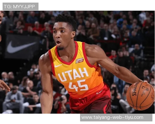 前爵士双煞戈贝尔米切尔赛场趣味互动赌现金引发球迷热议